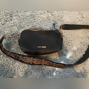 Blacked and brown leather Steve Madden camera bag